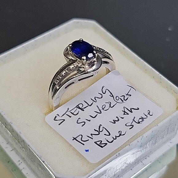 Sterling Silver 925 Ring With Blue Stone And 2 Small Diamonds, Size 7.25 *Read* - Picture 2 of 11